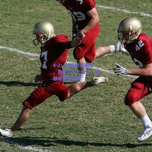 极速电竞中国-4-2！红魔射落海鸥，詹库科火力全开，勉强掩曼联短板