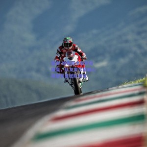 极速电竞-霍安-加西亚术后积极康复，队友奥尔莫暖心探望彰显团队情谊